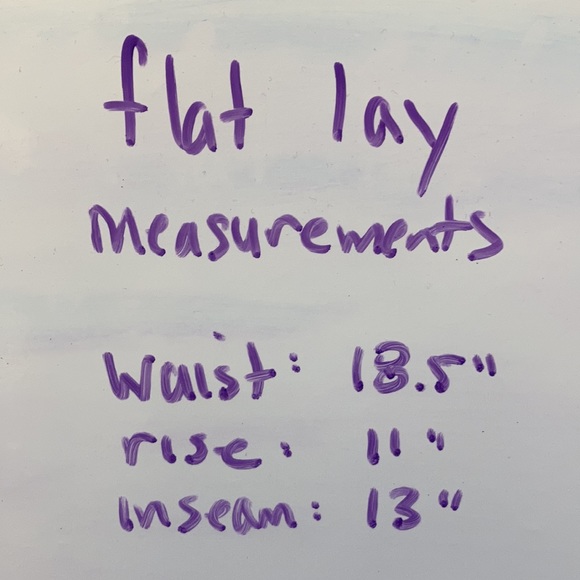 Lululemon Beige Midweight Cargo Shorts Size 36 - Picture 9 of 10